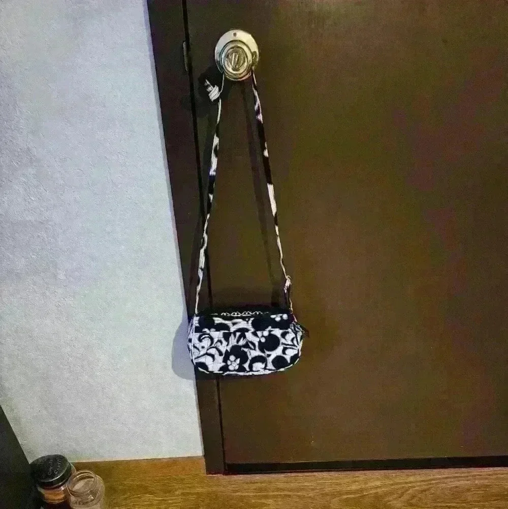 Vera Bradley small Black white and gray flower print  purse
